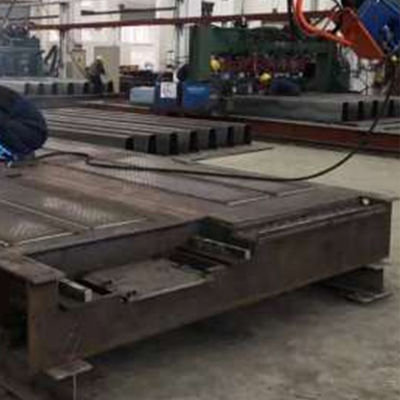60 tonnellate 80 tonnellate 100 tonnellate 120 tonnellate 150 tonnellate 200 tonnellate Peso di carico per camion con capacità 10-250 tonnellate